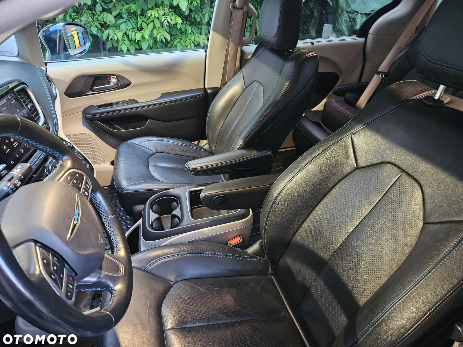 Chrysler Pacifica - 19