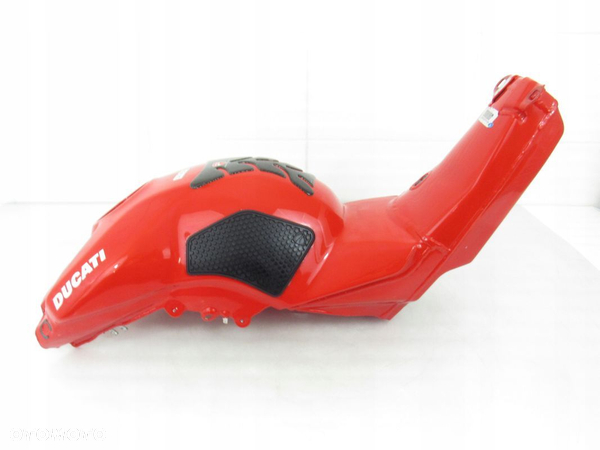Bak / zbiornik paliwa Ducati Panigale V4