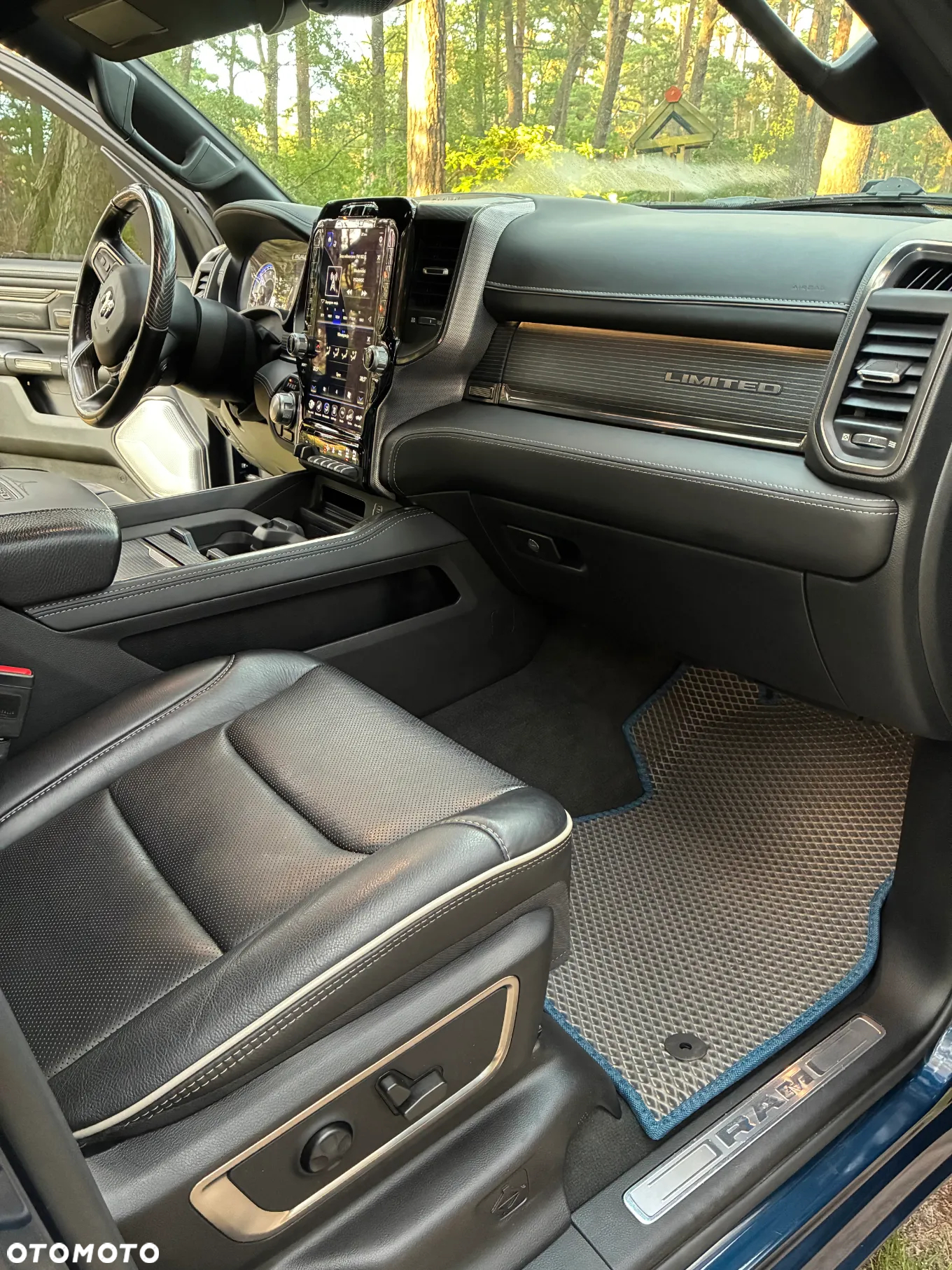 RAM 1500 Crew Cab Limited - 25