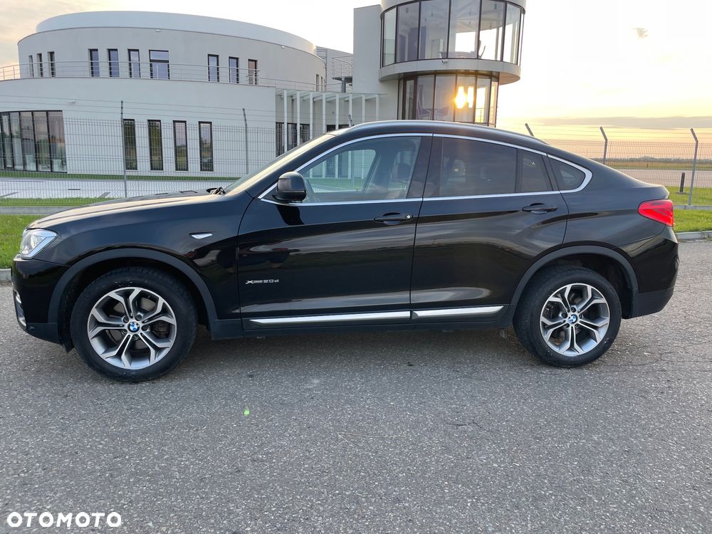 BMW X4 xDrive20d xLine - 9