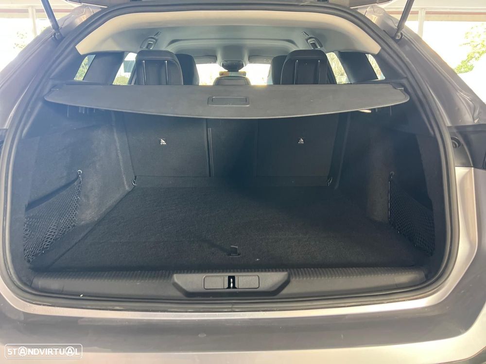 Peugeot 308 SW 1.2 PureTech Allure - 21