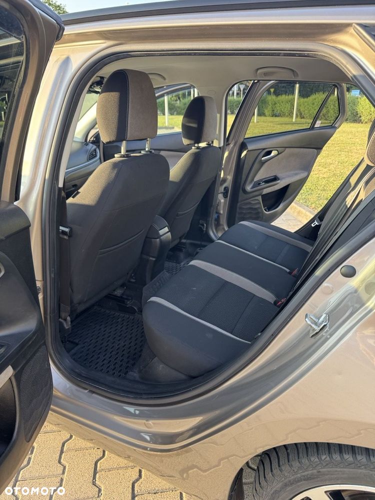Fiat Tipo 1.4 T-Jet 16v Lounge EU6d - 16