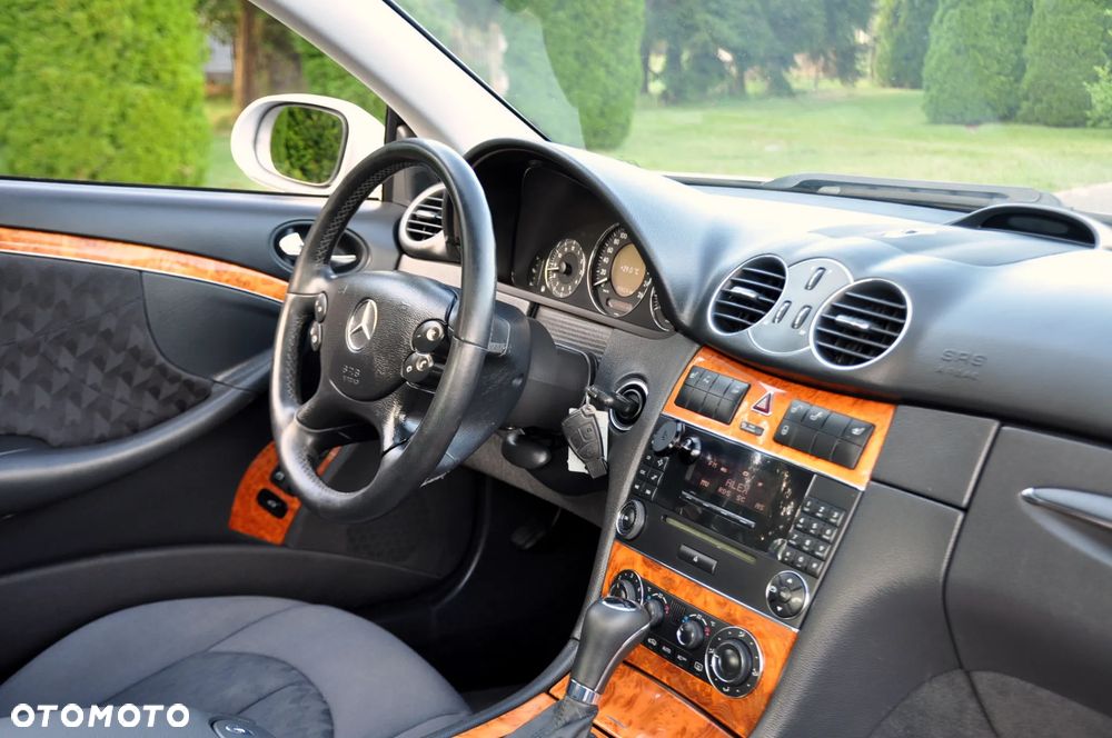 Mercedes-Benz CLK Coupe 200 Kompressor Automatik Elegance - 19