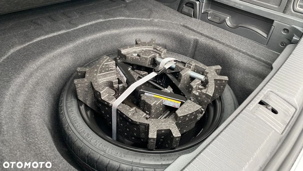 Volkswagen Passat Variant - 32