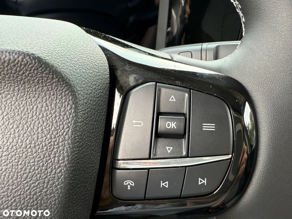 Ford E-Transit Courier Van - 17