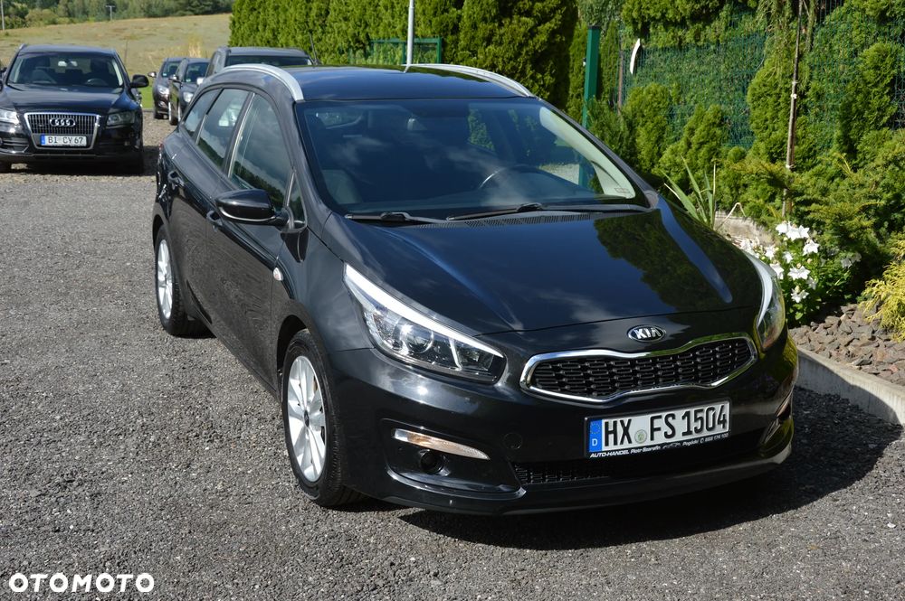 Kia Ceed - 9
