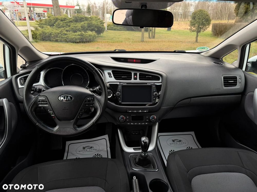 Kia Ceed 1.4 L - 5