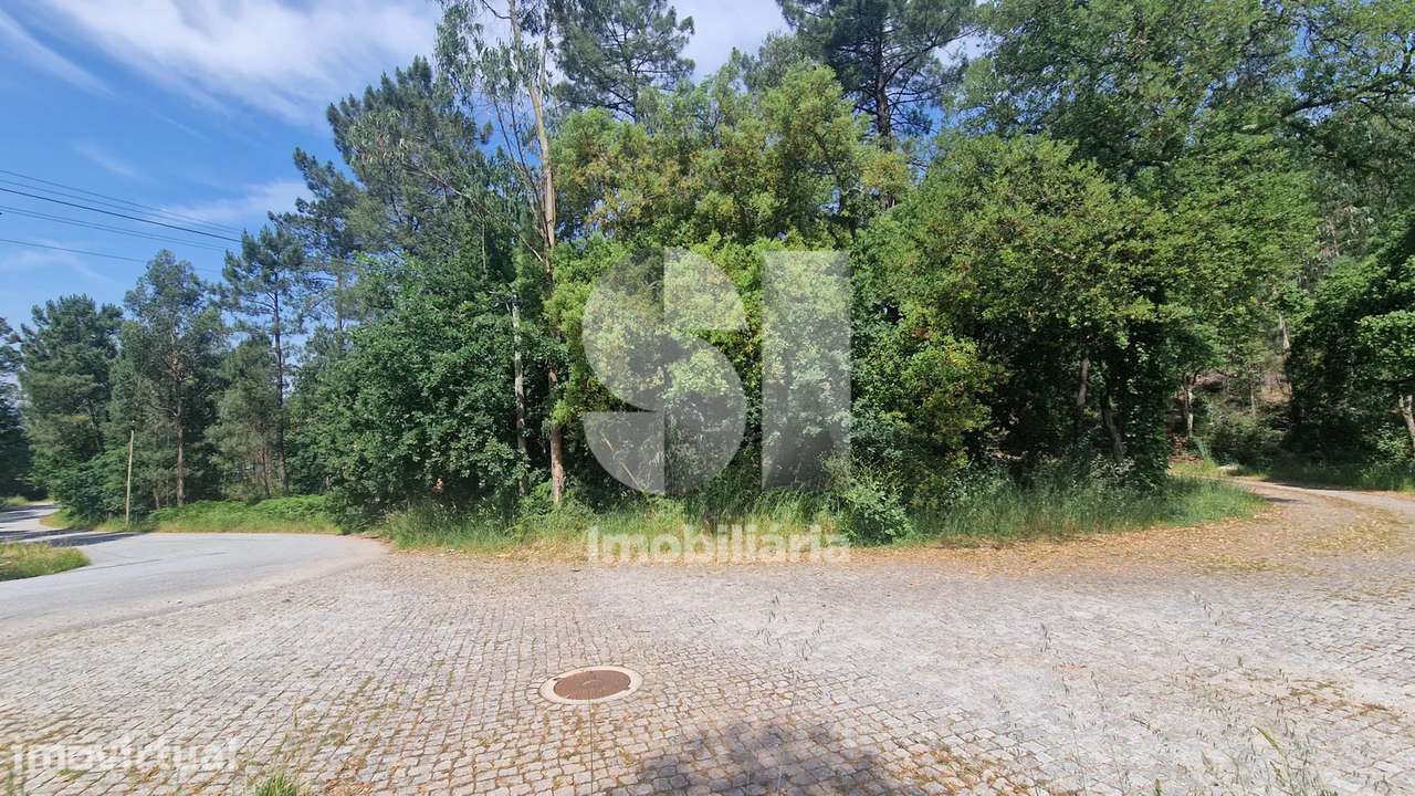 TERRENO EM GANDRA, PAREDES | 2.558 M² - Grande imagem: 3/41