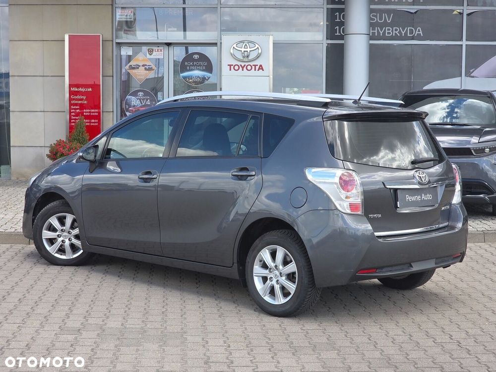 Toyota Verso - 4