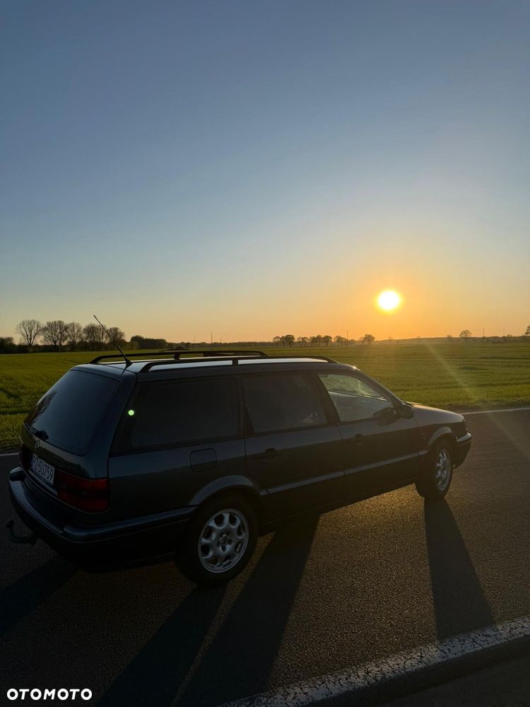 Volkswagen Passat - 7