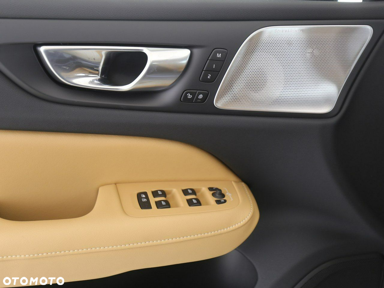Volvo S60 T8 Recharge AWD Ultimate Dark - 13