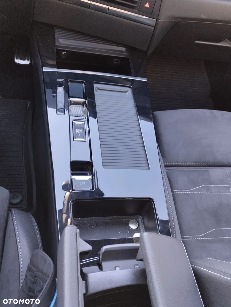 Opel Astra 1.2 T Ultimate S&S - 12