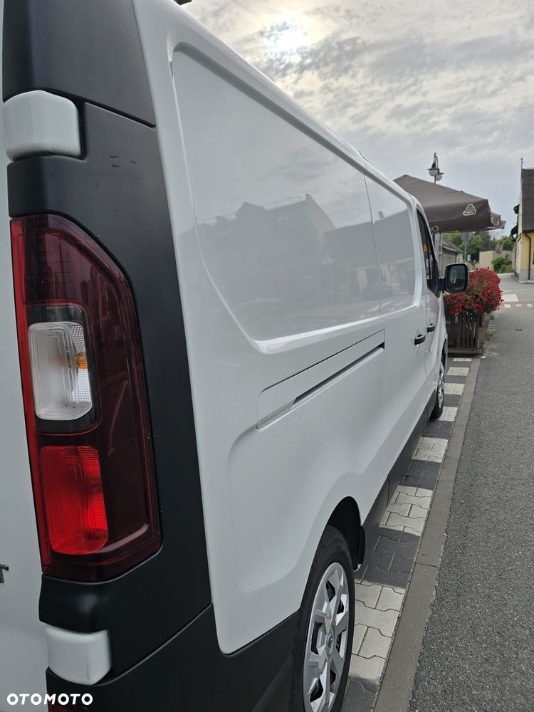 Renault Trafic - 12