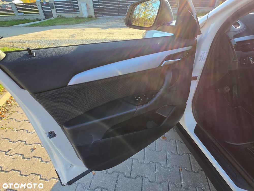 BMW X2 sDrive18i Advantage - 17
