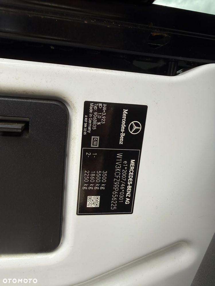 Mercedes-Benz Sprinter Standard PRO 907.233 - 9