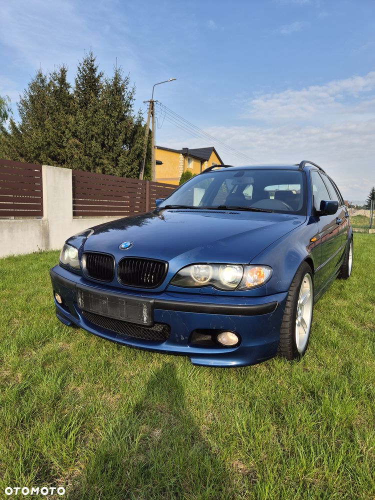 BMW Seria 3 320i Touring - 1