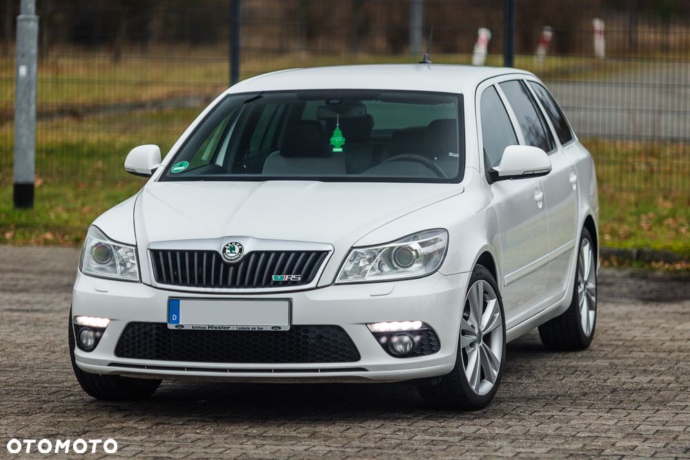 Skoda Octavia 2.0 TDI CR DPF RS - 1
