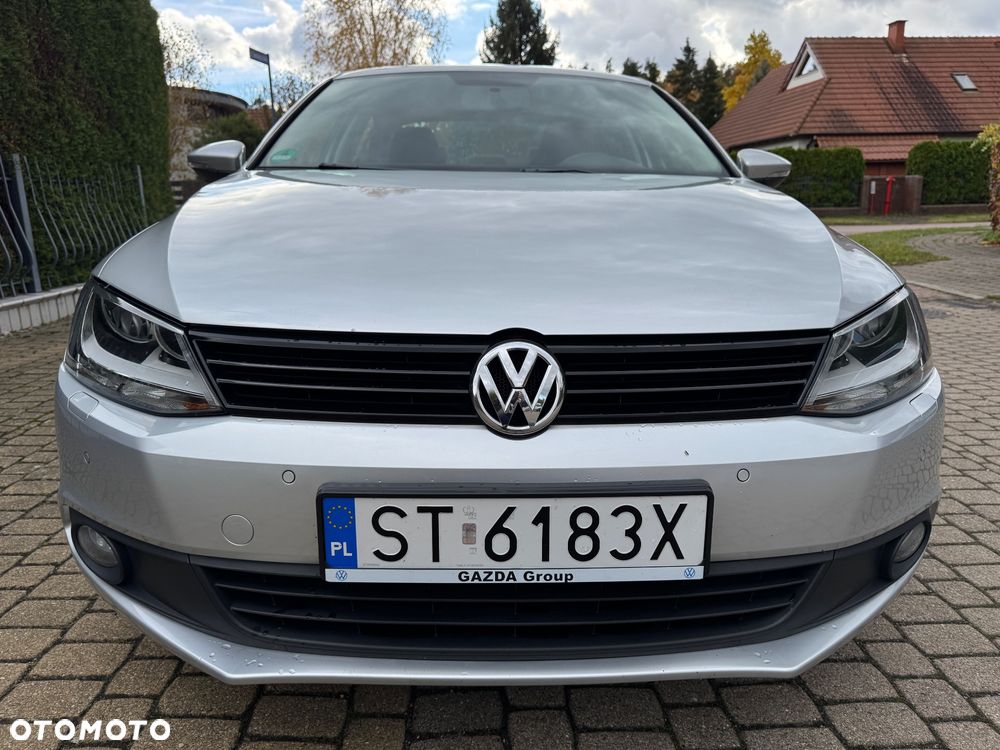 Volkswagen Jetta - 20