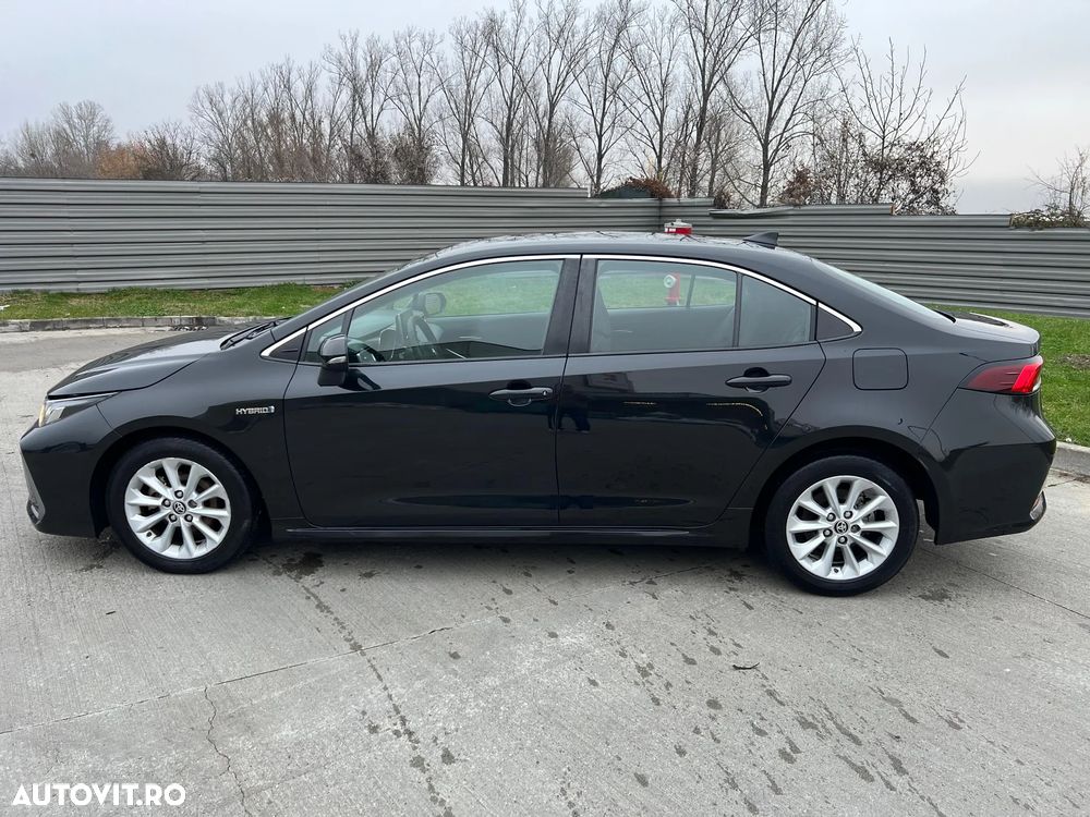 Toyota Corolla Sedan 1.8 HSD Dynamic - 14