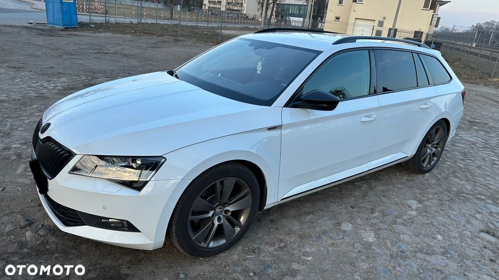 Skoda Superb 2.0 TSI Sportline DSG - 4