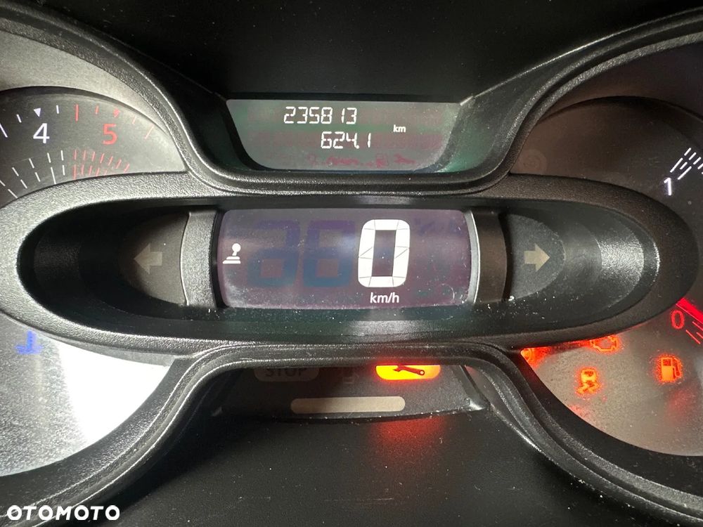 Renault Trafic - 17