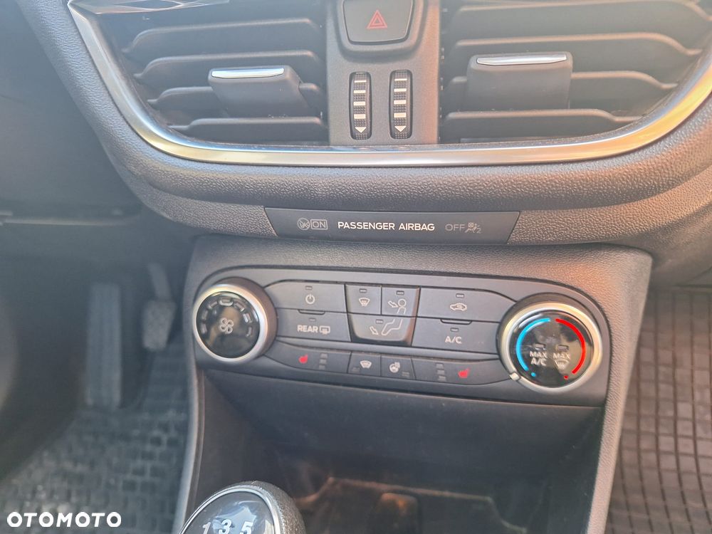 Ford Fiesta 1.1 Trend ASS - 12