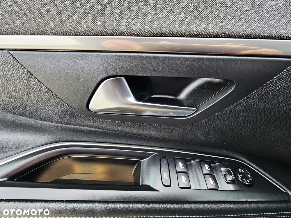 Peugeot 5008 2.0 BlueHDI GT S&S EAT8 - 18