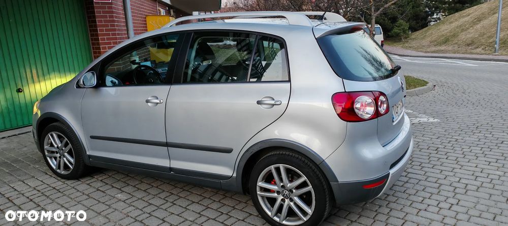 Volkswagen Golf Plus 1.9 TDI Cross - 25