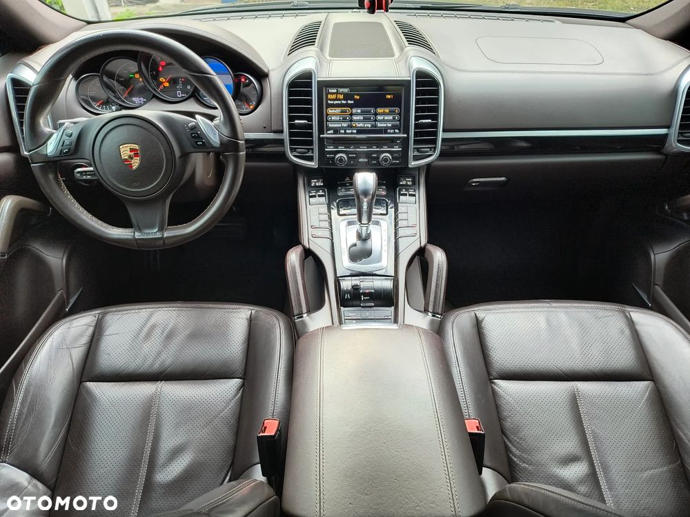 Porsche Cayenne - 11
