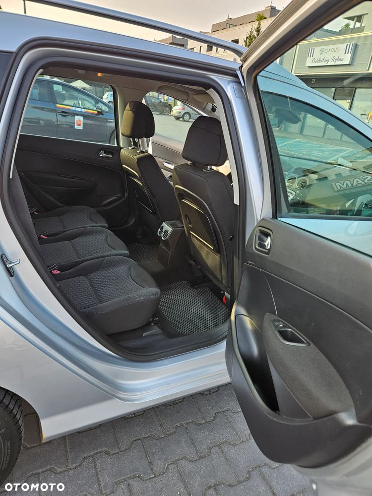 Peugeot 308 1.6 HDi Premium - 23