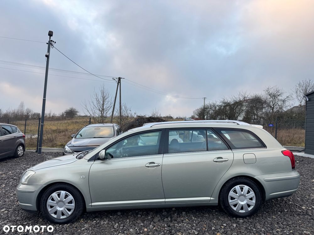Toyota Avensis 1.8 VVT-i Sol - 3