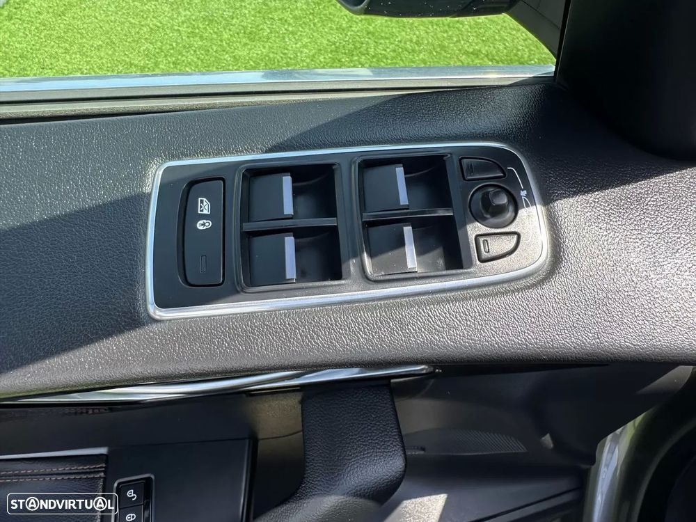 Jaguar F-Pace 20d AWD Aut. R-Sport - 28