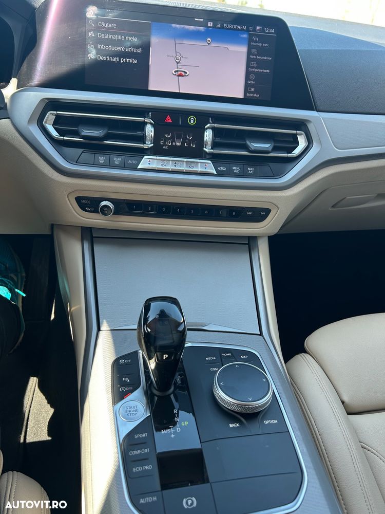 BMW Seria 3 320d Aut. M Sport - 9