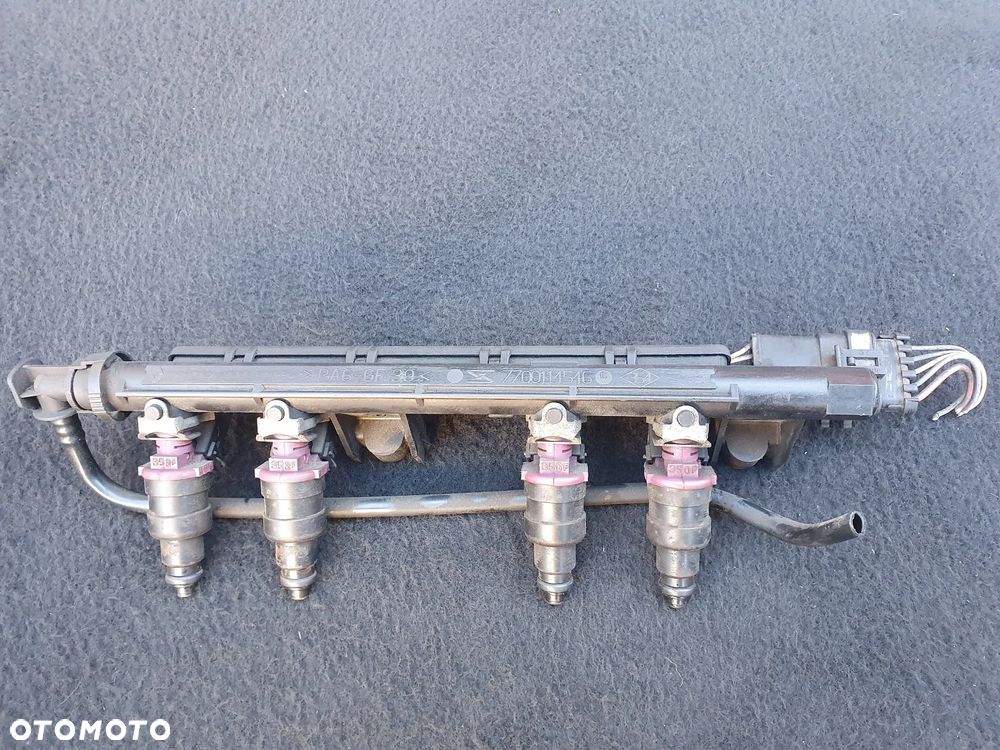 LISTWA WTRYSKOWA 873774 RENAULT CLIO II 1.2 THALIA - 1