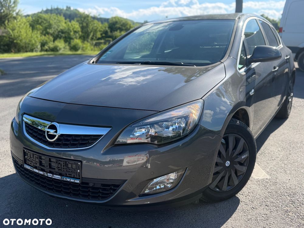 Opel Astra 1.4 Turbo Cosmo - 4