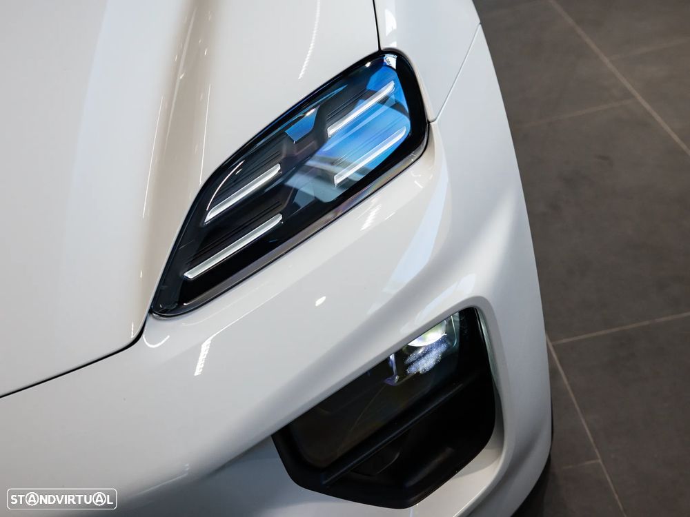 Porsche Macan Electric 4 - 13