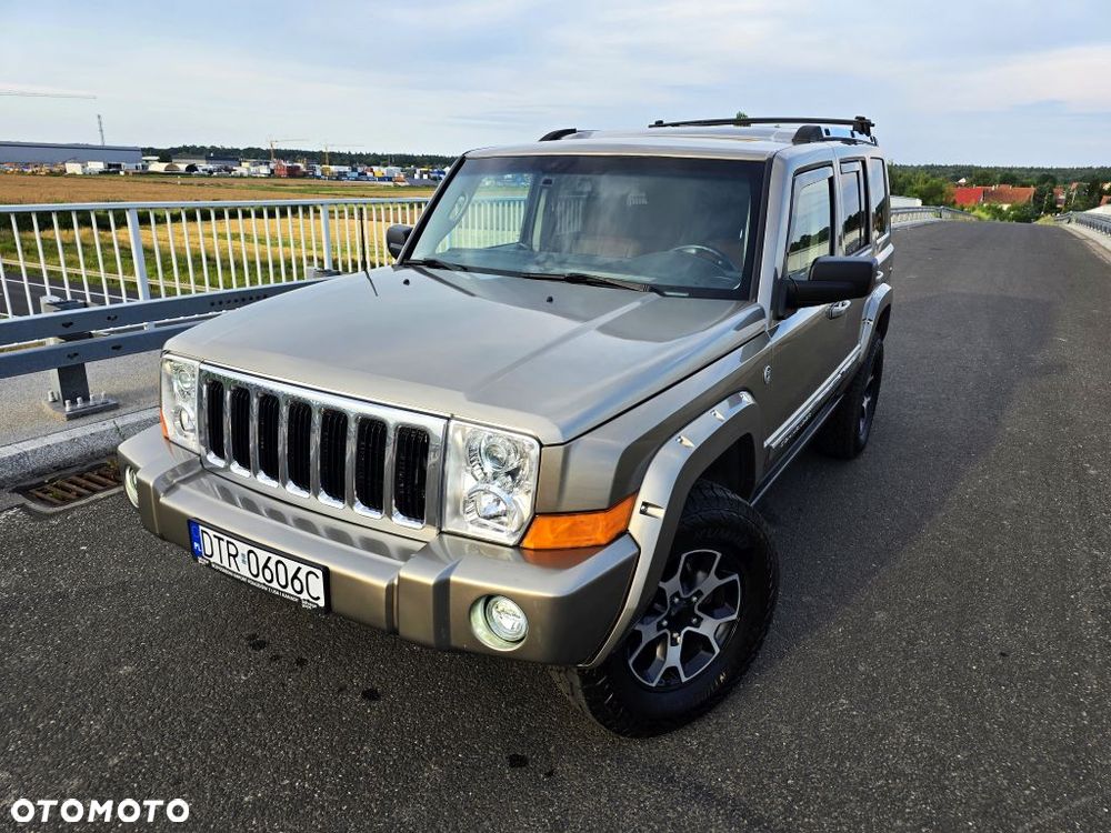 Jeep Commander 5.7 V8 HEMI Automatik Limited - 2