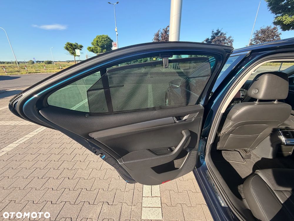 Skoda Superb 2.0 TDI L&K DSG - 13