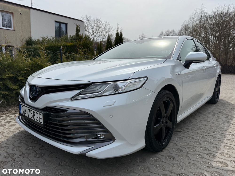 Toyota Camry - 6