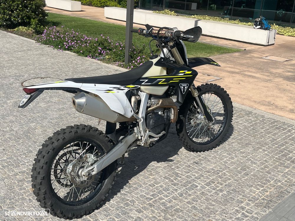 Triumph T Triumph TF 250 E - 9