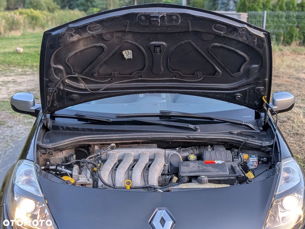 Renault Clio - 19