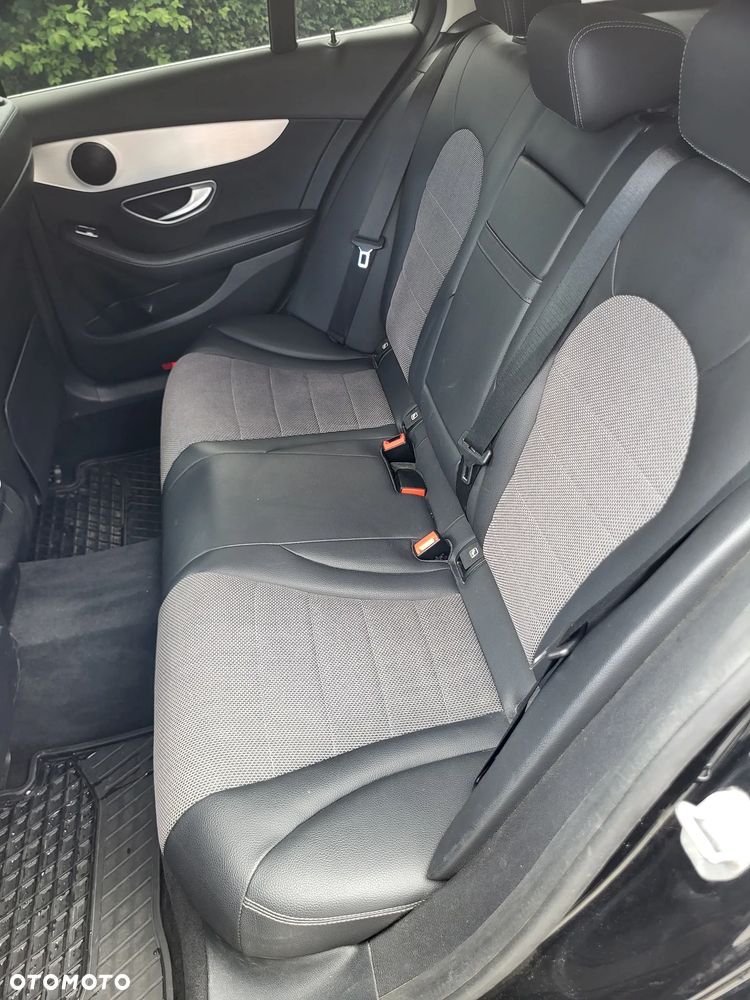Mercedes-Benz Klasa C 220 d 9G-TRONIC Exclusive - 8