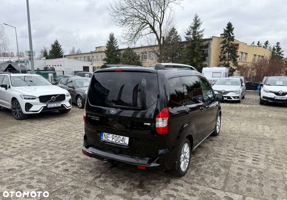 Ford Tourneo Courier - 4