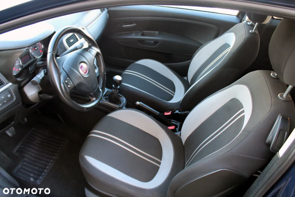 Fiat Punto 1.4 16V Dynamic - 10