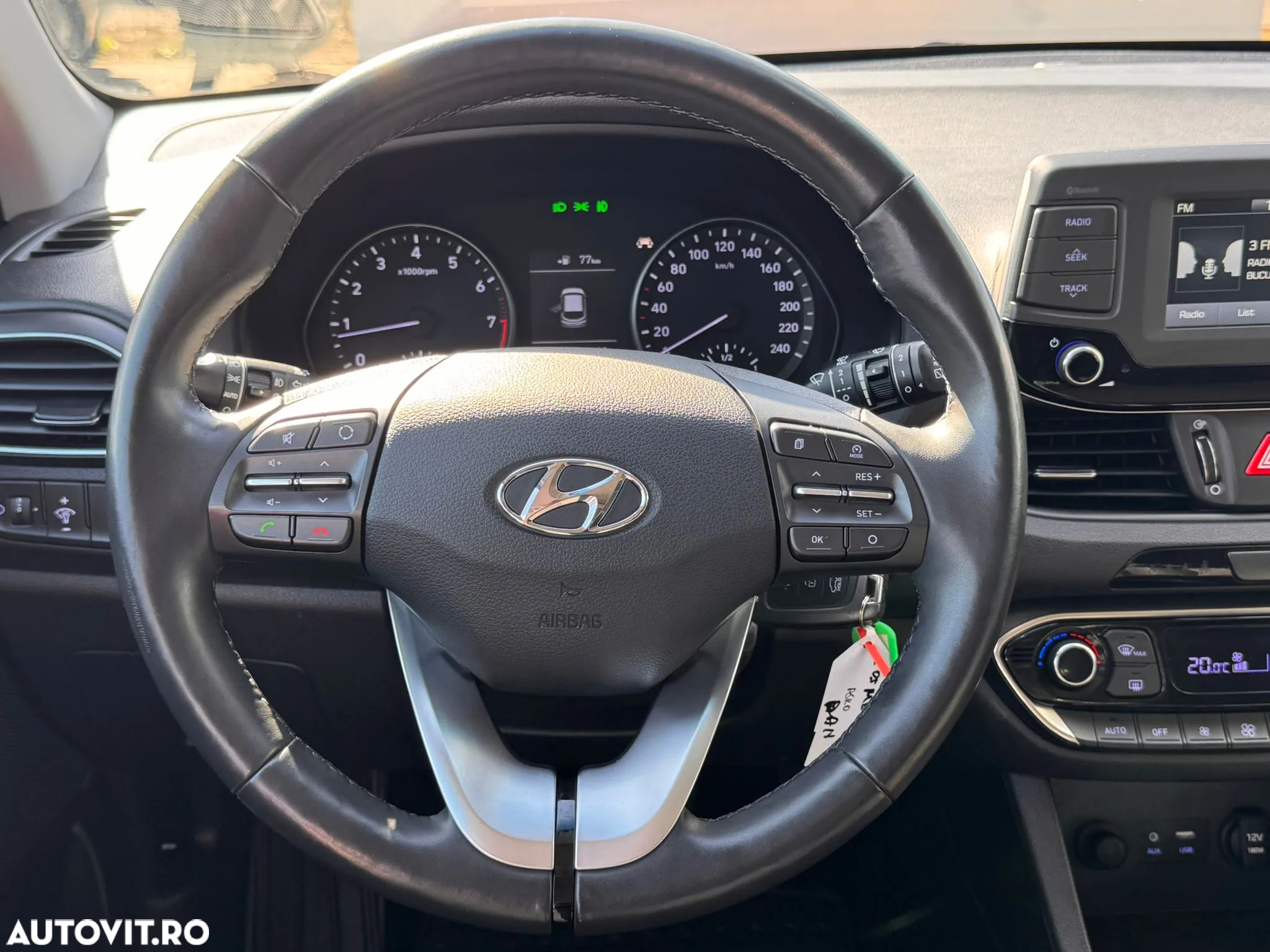 Hyundai i30 1.4 100CP 5DR M/T Comfort+ - 17