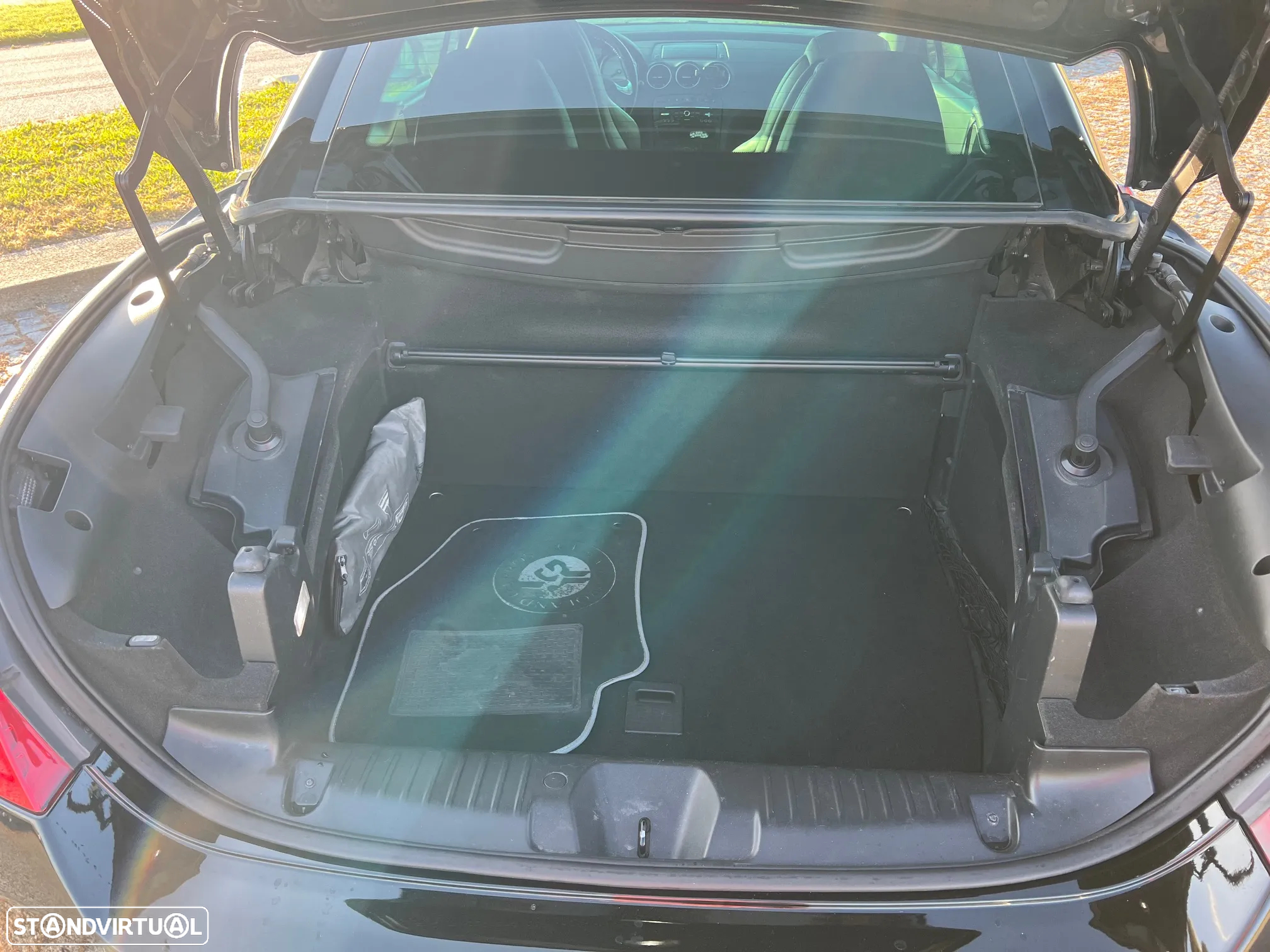 Peugeot 308 CC 2.0 HDi Roland Garros 144g - 17