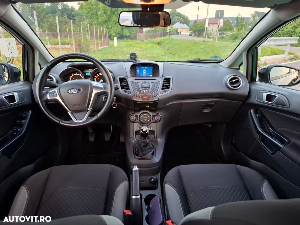 Ford Fiesta 1.0 EcoBoost S&S TITANIUM - 17