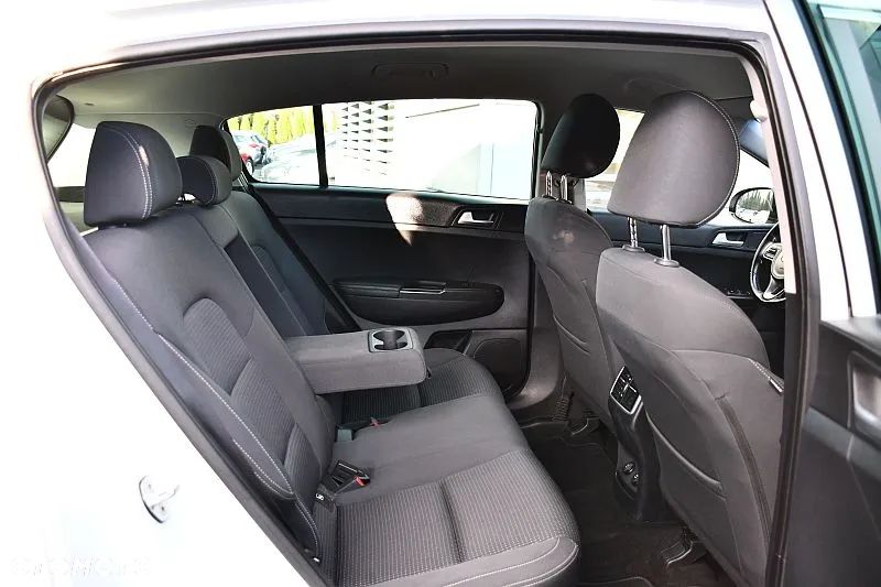 Kia Sportage 1.6 GDI L 2WD - 23