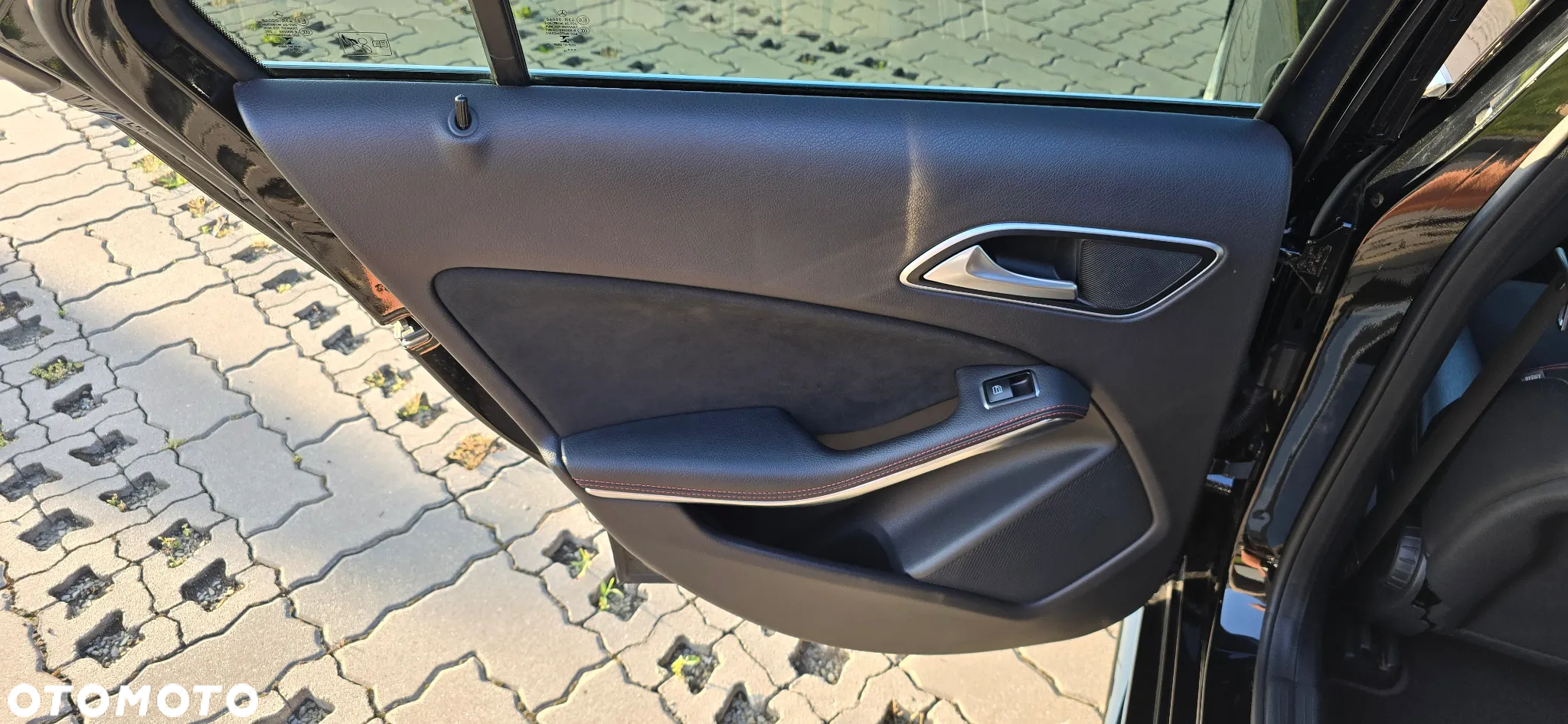 Mercedes-Benz Klasa A 180 AMG Line - 30