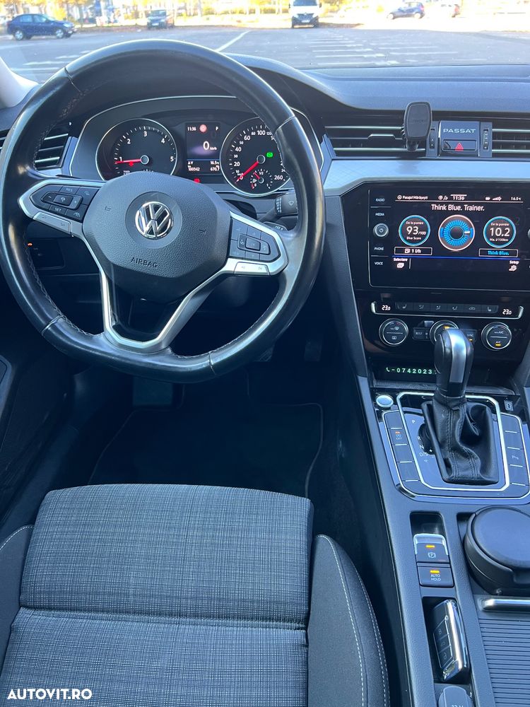 Volkswagen Passat - 14